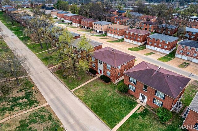 10068 Puttington Drive, St Louis, MO 63123