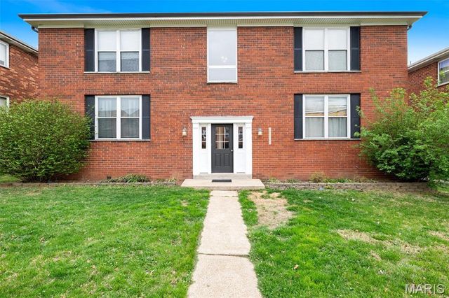10068 Puttington Drive, St Louis, MO 63123