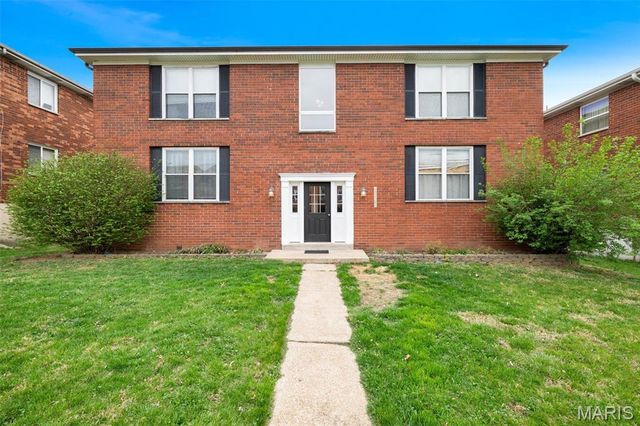 10068 Puttington Drive, St Louis, MO 63123