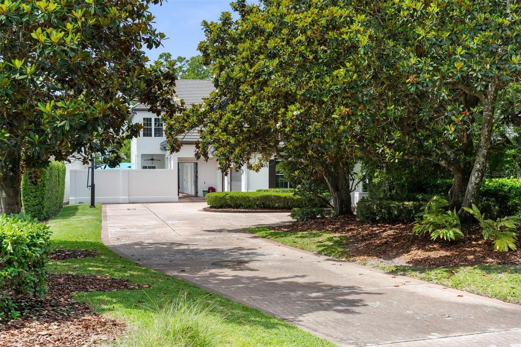 Image 2 of property listing at 9720 COVENT GARDEN DRIVE, Orlando, FL 32827