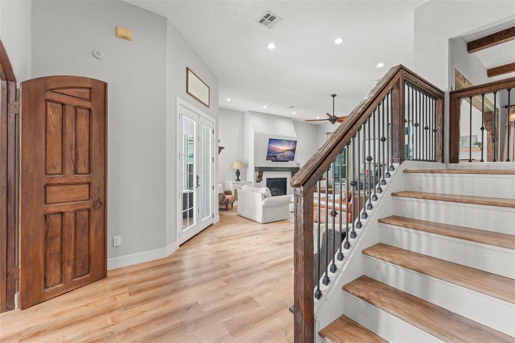 Image 23 of property listing at 9720 COVENT GARDEN DRIVE, Orlando, FL 32827