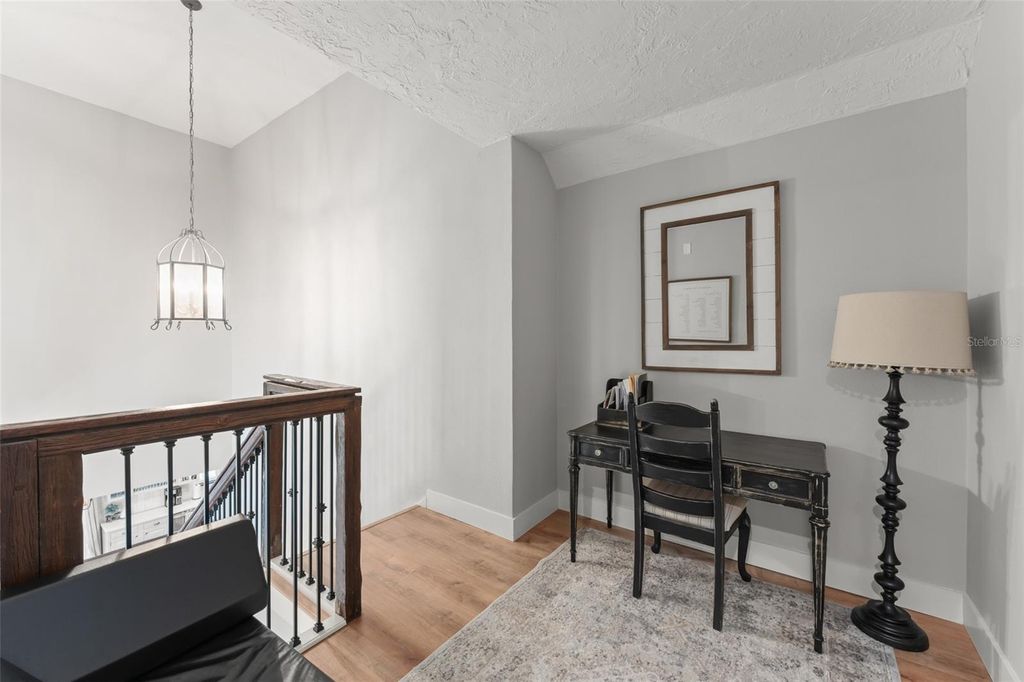 Image 24 of property listing at 9720 COVENT GARDEN DRIVE, Orlando, FL 32827