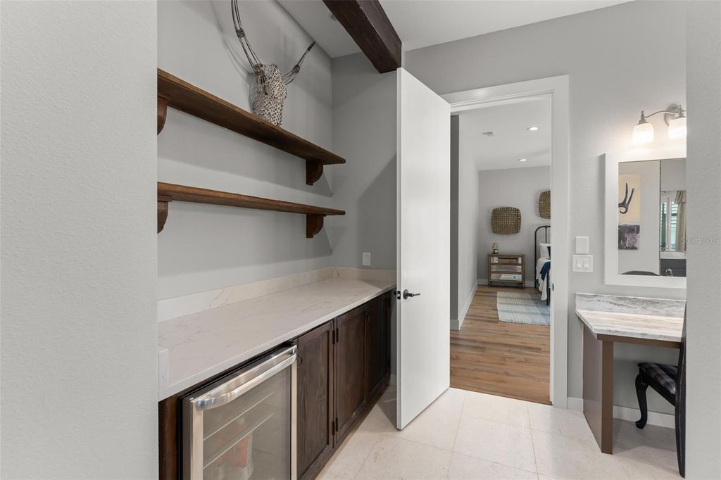 Image 40 of property listing at 9720 COVENT GARDEN DRIVE, Orlando, FL 32827