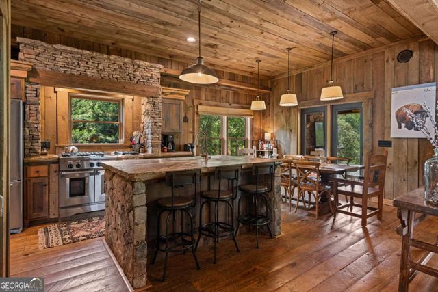 355 Old Camp Loop, Morganton, GA 30560