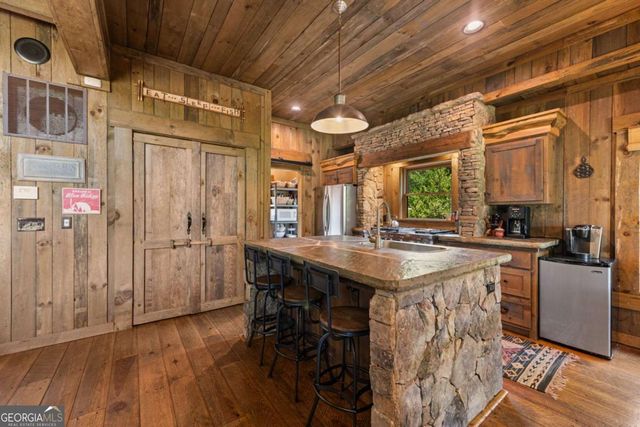 355 Old Camp Loop, Morganton, GA 30560