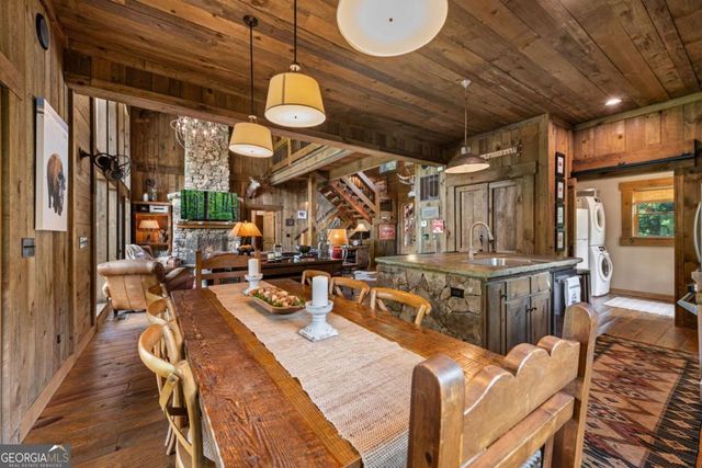 355 Old Camp Loop, Morganton, GA 30560