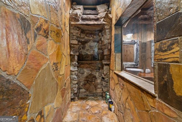 355 Old Camp Loop, Morganton, GA 30560