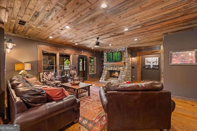 355 Old Camp Loop, Morganton, GA 30560