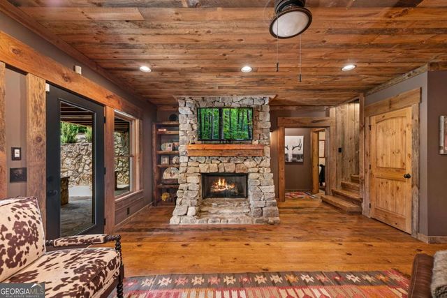 355 Old Camp Loop, Morganton, GA 30560