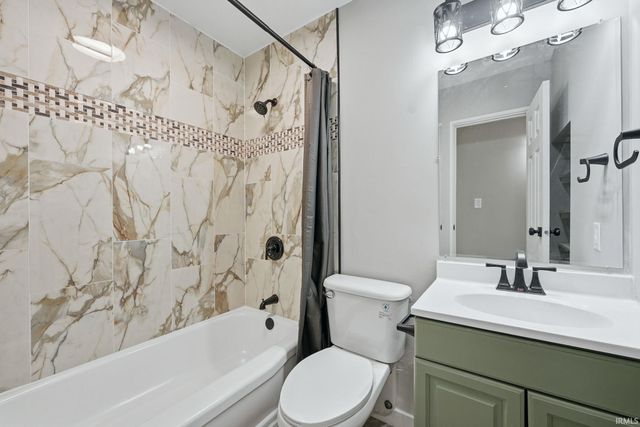 409 W Cox Drive, Fort Wayne, IN 46807