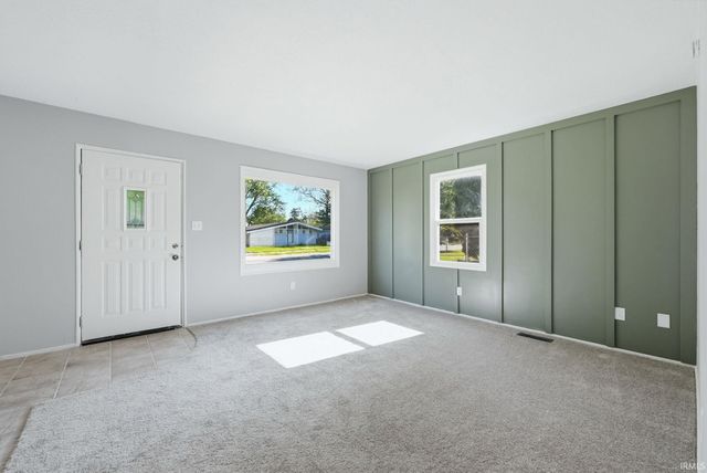 409 W Cox Drive, Fort Wayne, IN 46807