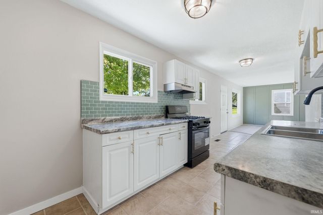 409 W Cox Drive, Fort Wayne, IN 46807