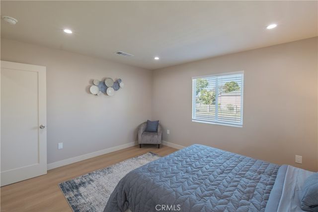 223 S Aprilia Ave, Compton, CA 90220