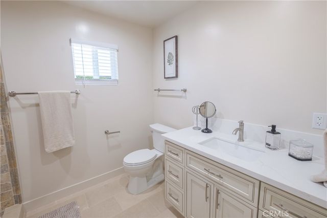 223 S Aprilia Ave, Compton, CA 90220