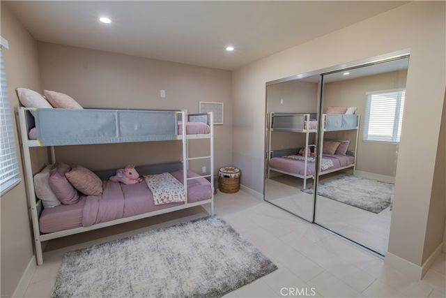 223 S Aprilia Ave, Compton, CA 90220