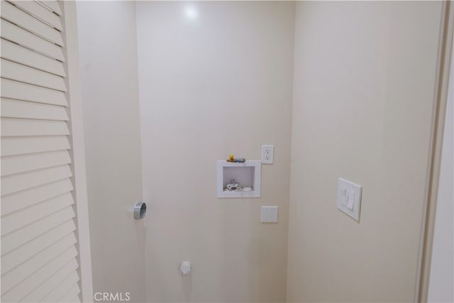 223 S Aprilia Ave, Compton, CA 90220