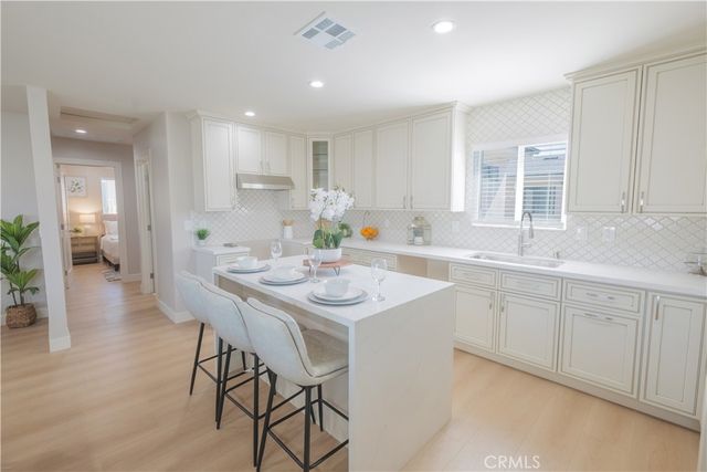 223 S Aprilia Ave, Compton, CA 90220