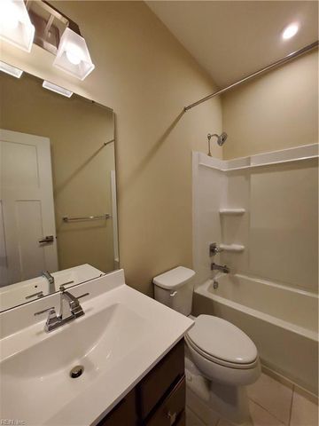 1807 Yardarm WAY, Chesapeake, VA 23323