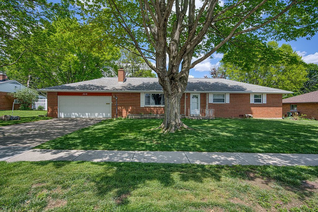 324 Beckenham Road, Englewood, OH 45322