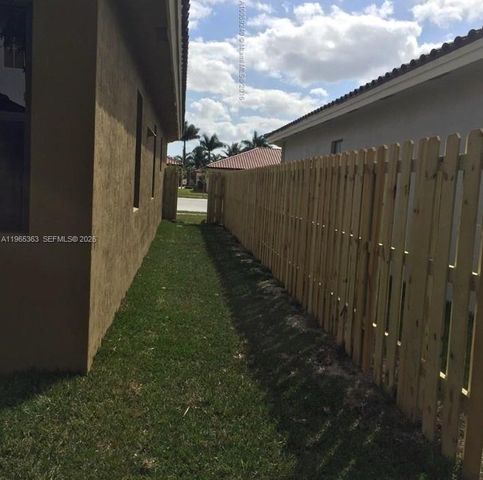 14831 SW 33rd Ter 0, Miami, FL 33185