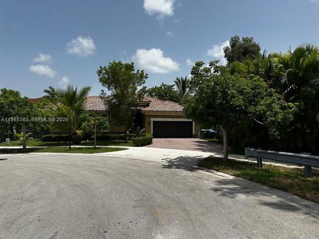 14831 SW 33rd Ter 0, Miami, FL 33185