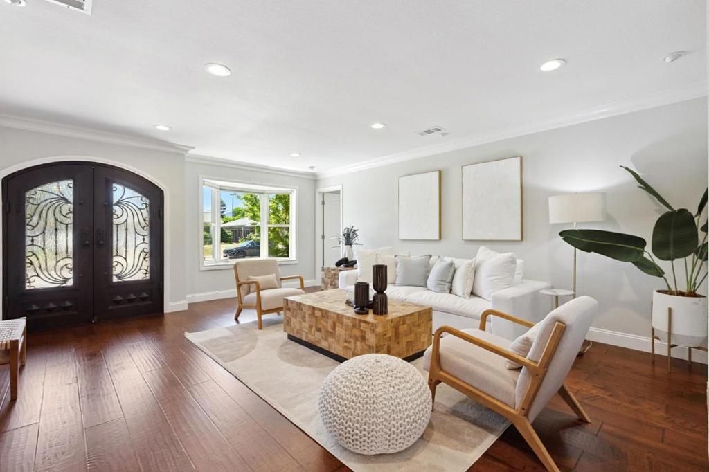 Image 4 of property listing at 1569 Duvall Drive, San Jose, CA 95130