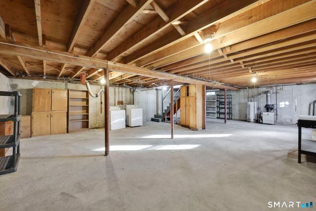 83 Apple Hill, Wethersfield, CT 06109