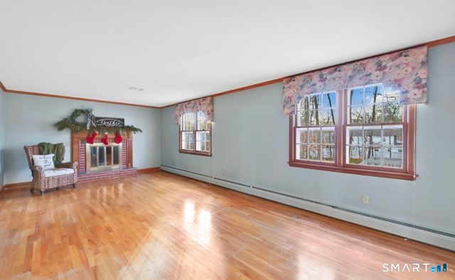 83 Apple Hill, Wethersfield, CT 06109