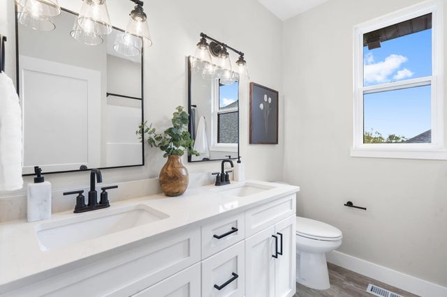 6080 S Holland Avenue, Springfield, MO 65810