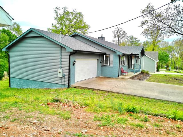 17 Kirkwall Place, Bella Vista, AR 72715