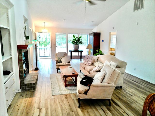 17 Kirkwall Place, Bella Vista, AR 72715