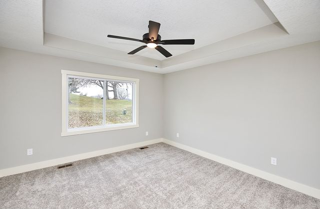 6634 NE 9th Court, Des Moines, IA 50313