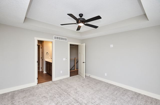 6634 NE 9th Court, Des Moines, IA 50313