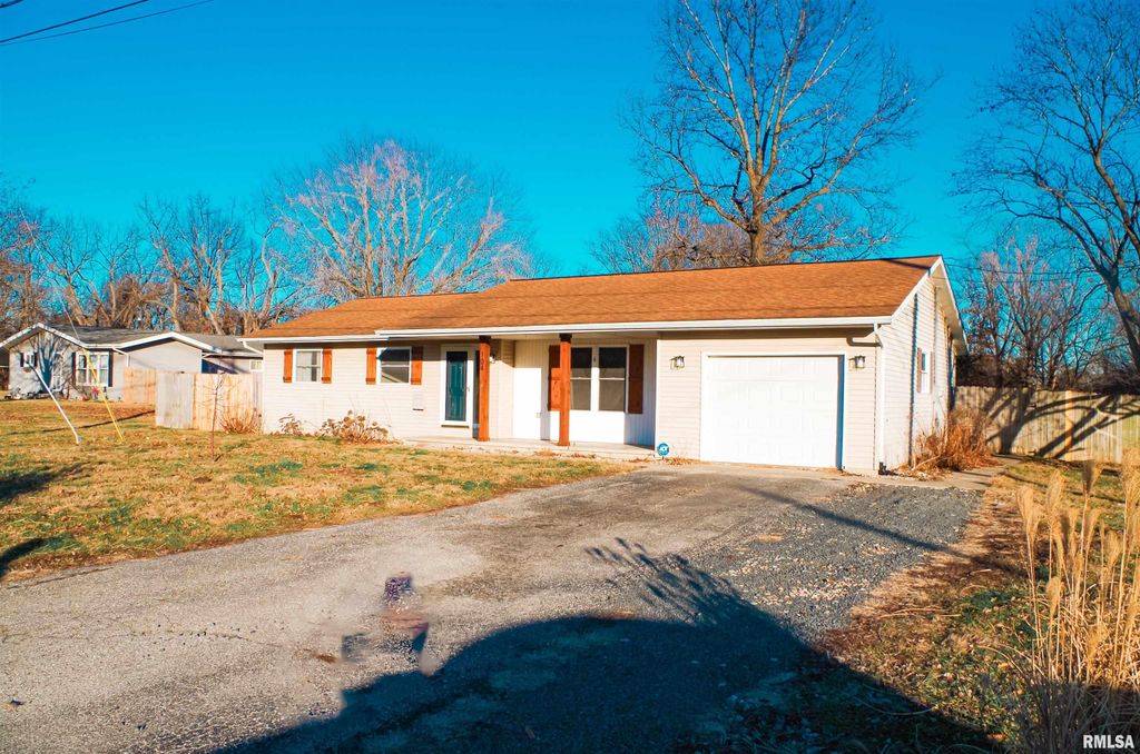 104 N MAIN Street, Spaulding, IL 62561