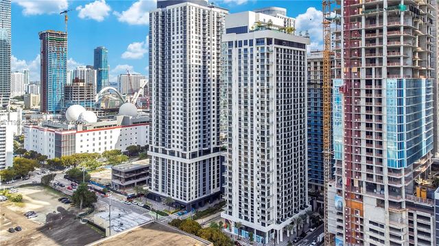 11 NE 6 Street 2201, Miami, FL 33132