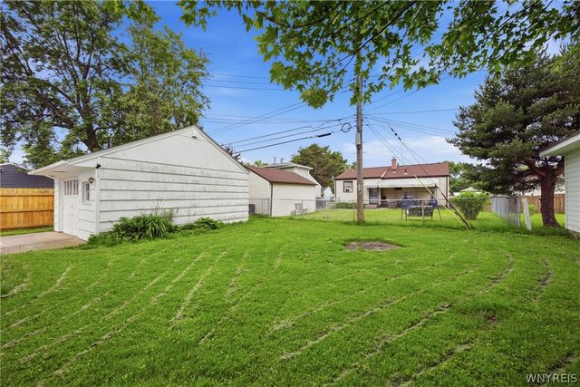72 Birkdale Road, Cheektowaga, NY 14225
