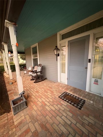 818 E Elm Street, Hillsboro, TX 76645