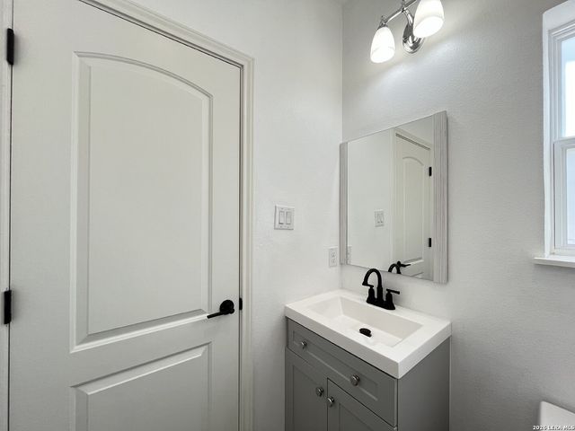 125 San Angelo, San Antonio, TX 78212