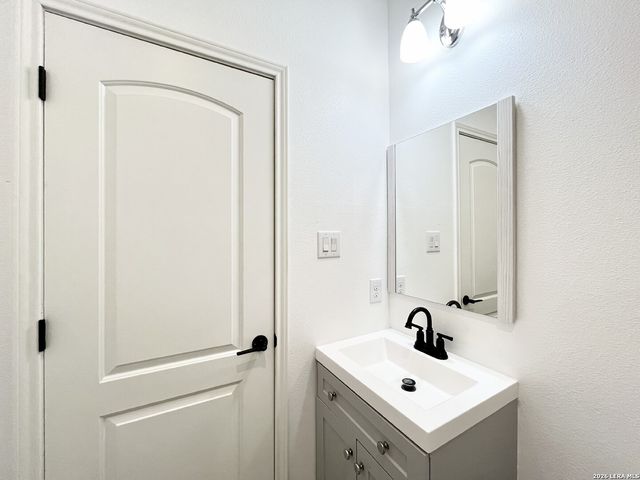 125 San Angelo, San Antonio, TX 78212