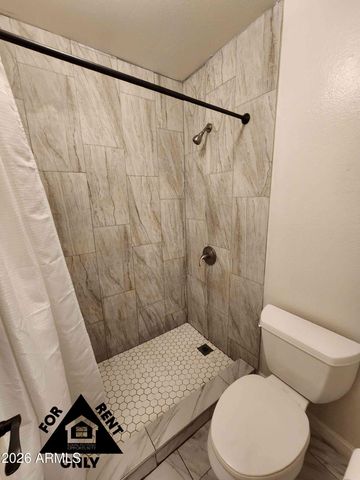 7132 W WOLF Street, Phoenix, AZ 85033