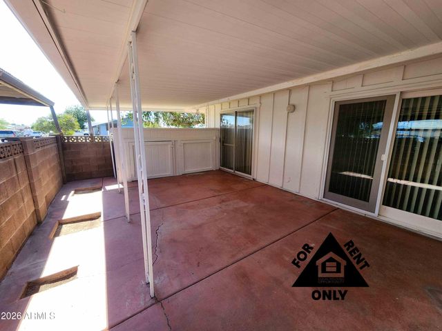 7132 W WOLF Street, Phoenix, AZ 85033
