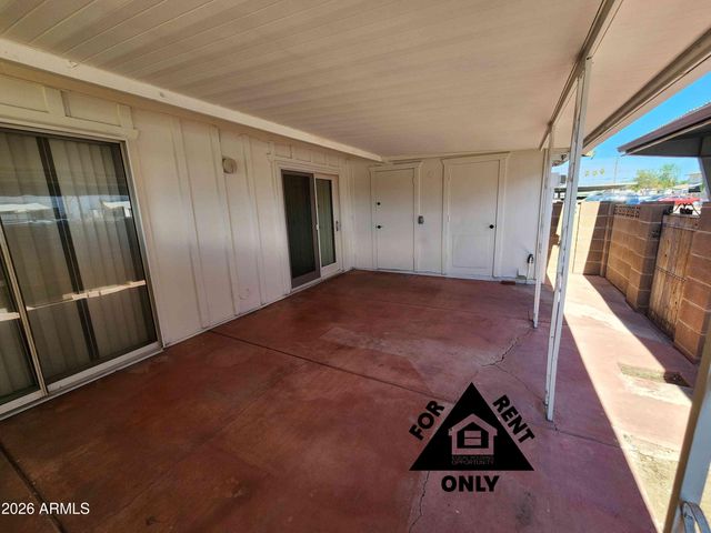 7132 W WOLF Street, Phoenix, AZ 85033