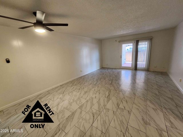 7132 W WOLF Street, Phoenix, AZ 85033