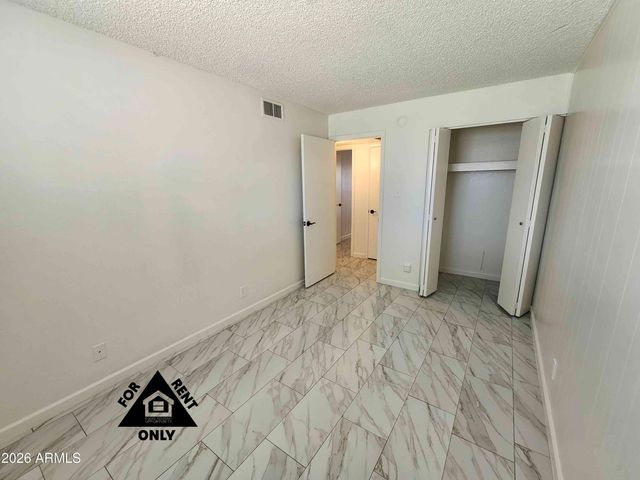 7132 W WOLF Street, Phoenix, AZ 85033