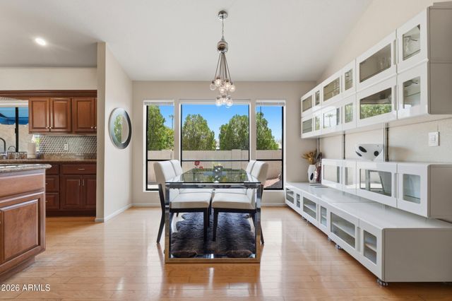 4713 E MONTE Way, Phoenix, AZ 85044