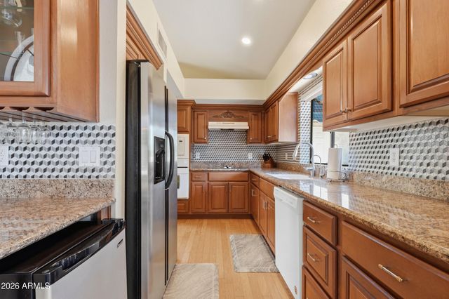 4713 E MONTE Way, Phoenix, AZ 85044