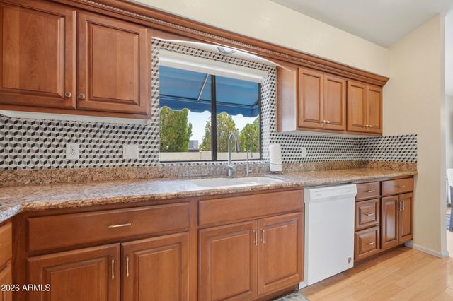 4713 E MONTE Way, Phoenix, AZ 85044