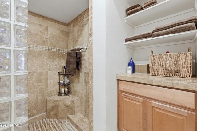 4713 E MONTE Way, Phoenix, AZ 85044