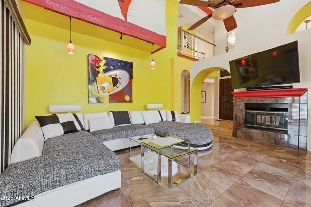 4713 E MONTE Way, Phoenix, AZ 85044