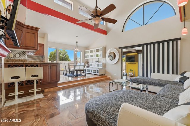 4713 E MONTE Way, Phoenix, AZ 85044